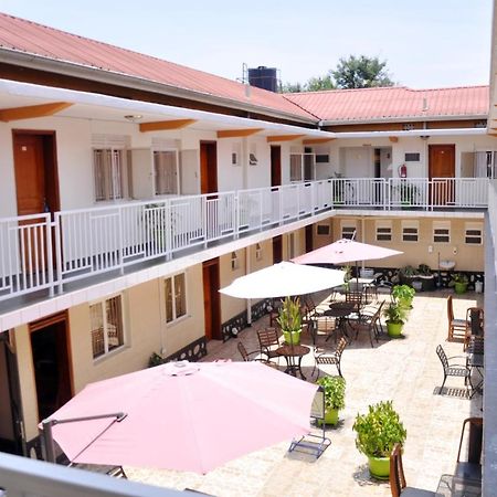 Sandton Hotel Касесе Экстерьер фото